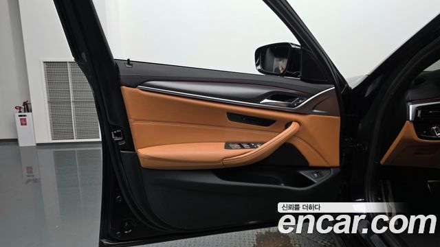 BMW 5-Series 520i M Sport