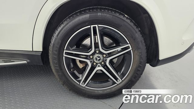 Mercedes-Benz GLE-Class GLE450 4MATIC
