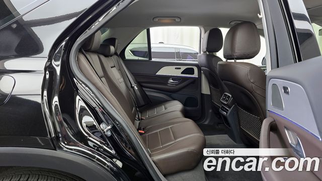Mercedes-Benz GLE-Class GLE300d 4MATIC