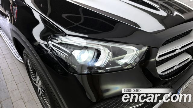 Mercedes-Benz GLE-Class GLE300d 4MATIC
