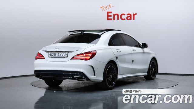 Mercedes-Benz CLA-Class CLA250 4MATIC AMG Line