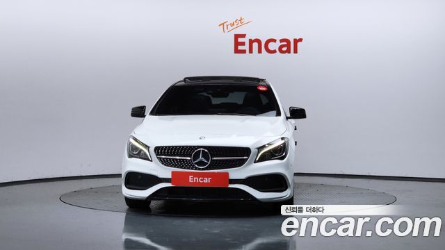 Mercedes-Benz CLA-Class CLA250 4MATIC AMG Line