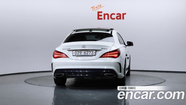 Mercedes-Benz CLA-Class CLA250 4MATIC AMG Line