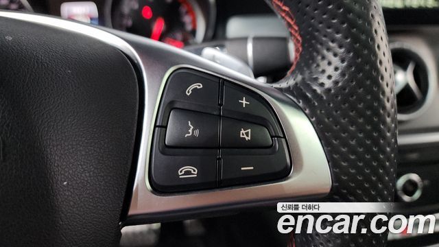 Mercedes-Benz CLA-Class CLA250 4MATIC AMG Line