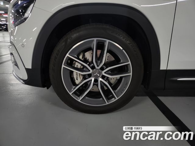 Mercedes-Benz GLB-Class AMG GLB35 4MATIC