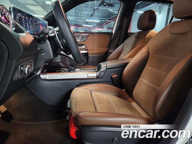 Mercedes-Benz GLB-Class AMG GLB35 4MATIC