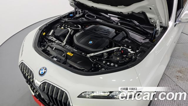 BMW 7-Series 750e xDrive M Sport