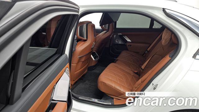 BMW 7-Series 750e xDrive M Sport