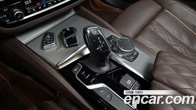BMW 5-Series 520d xDrive M Sport Package Plus