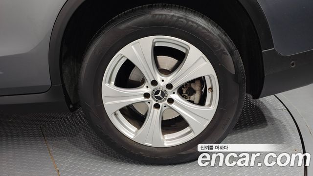 Mercedes-Benz GLC-Class GLC220 d 4MATIC