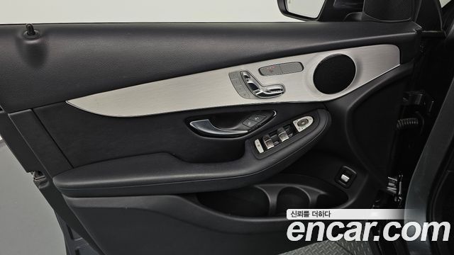 Mercedes-Benz GLC-Class GLC220 d 4MATIC