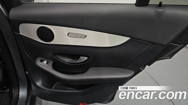 Mercedes-Benz GLC-Class GLC220 d 4MATIC