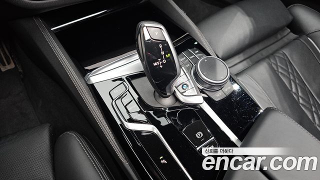 BMW 5-Series 530i M Sport Package