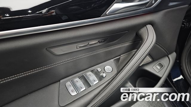 BMW 5-Series 530i M Sport Package