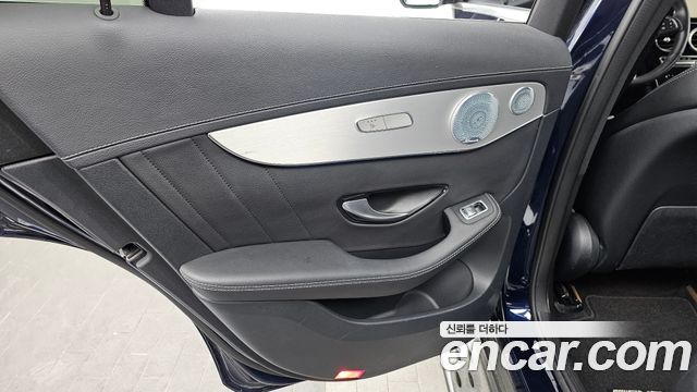 Mercedes-Benz GLC-Class GLC300 4MATIC AMG Line