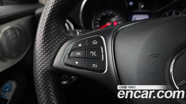Mercedes-Benz GLC-Class GLC300 4MATIC AMG Line