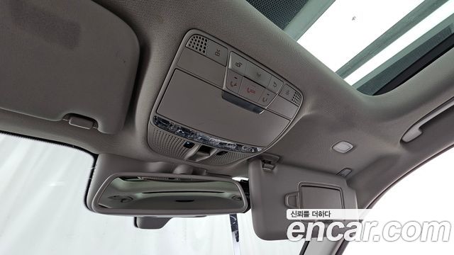 Mercedes-Benz GLC-Class GLC300 4MATIC AMG Line