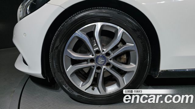 Mercedes-Benz C-Class C220 d Avantgarde