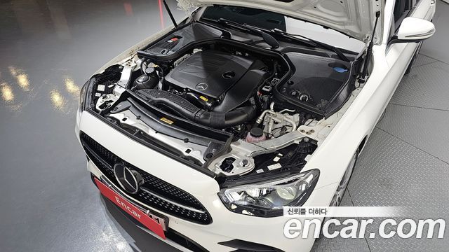 Mercedes-Benz E-Class E350 4MATIC AMG Line
