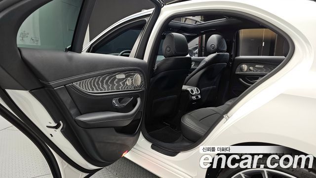 Mercedes-Benz E-Class E350 4MATIC AMG Line