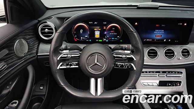 Mercedes-Benz E-Class E350 4MATIC AMG Line