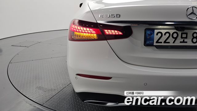 Mercedes-Benz E-Class E350 4MATIC AMG Line