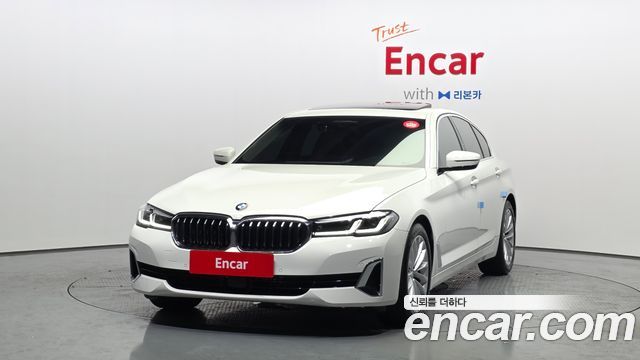 BMW 5-Series 520i Luxury