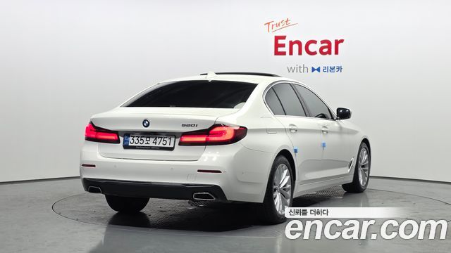 BMW 5-Series 520i Luxury