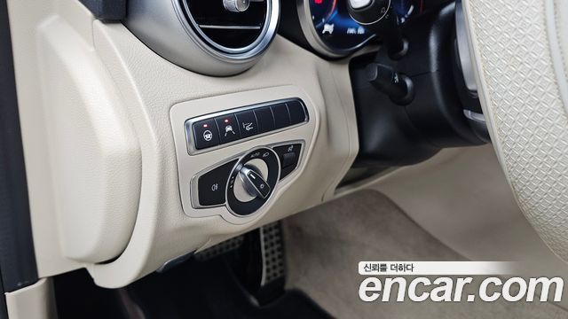 Mercedes-Benz C-Class C200 Cabriolet