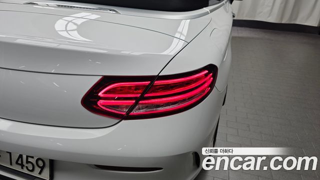 Mercedes-Benz C-Class C200 Cabriolet