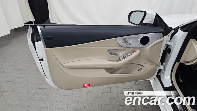 Mercedes-Benz C-Class C200 Cabriolet