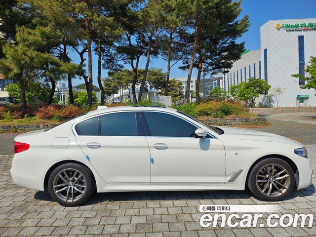 BMW 5-Series 520d M Sport package