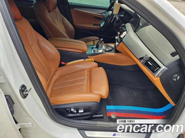 BMW 5-Series 520d M Sport package