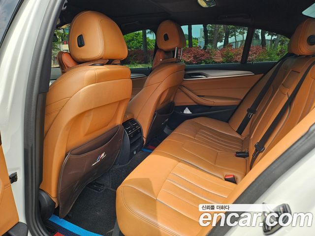 BMW 5-Series 520d M Sport package