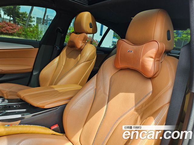 BMW 5-Series 520d M Sport package