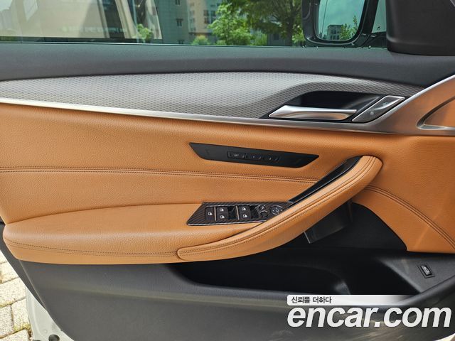 BMW 5-Series 520d M Sport package