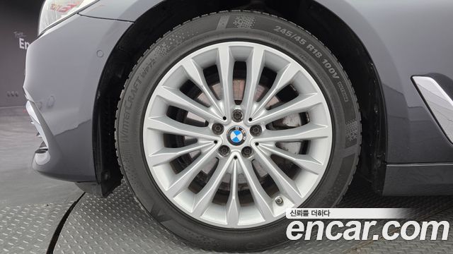 BMW 5-Series 520d Luxury Special Edition