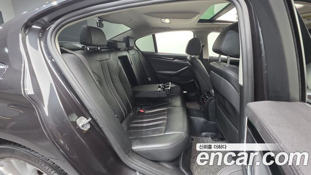 BMW 5-Series 520d Luxury Special Edition