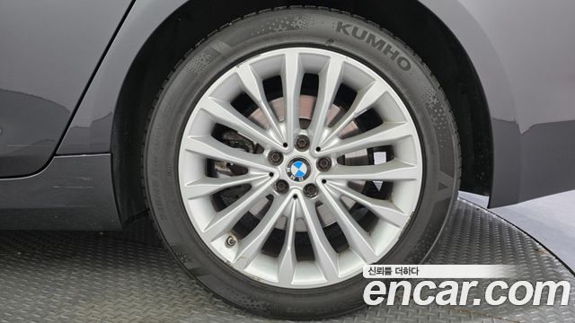 BMW 5-Series 520d Luxury Special Edition