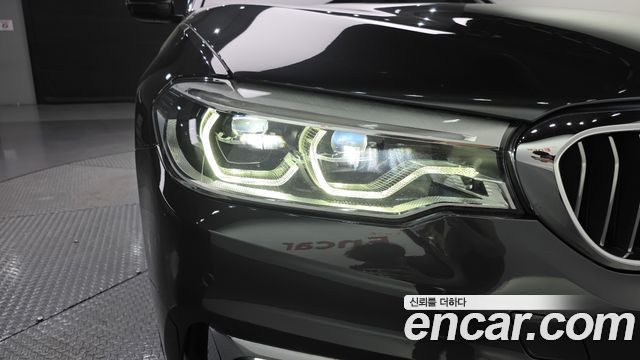 BMW 5-Series 520d Luxury Special Edition