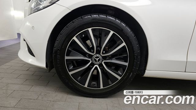Mercedes-Benz C-Class C200