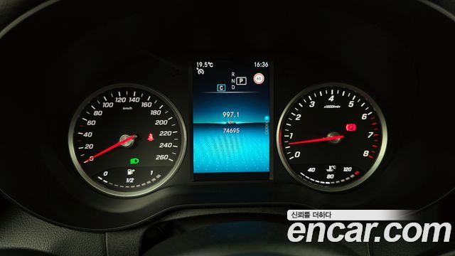 Mercedes-Benz C-Class C200