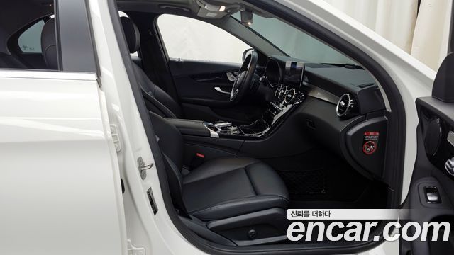 Mercedes-Benz C-Class C200