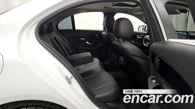 Mercedes-Benz C-Class C200