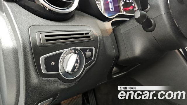 Mercedes-Benz C-Class C200