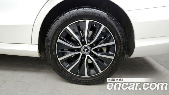 Mercedes-Benz C-Class C200