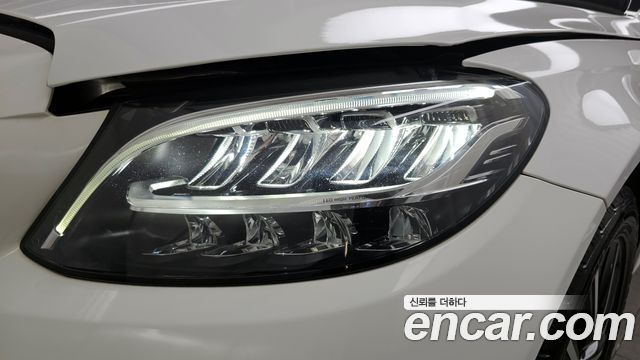 Mercedes-Benz C-Class C200