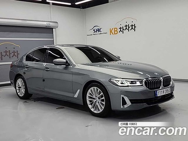 BMW 5-Series 520i Luxury