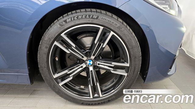 BMW 4-Series 420i M Sport Convertible