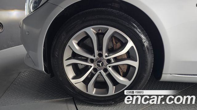 Mercedes-Benz C-Class C350e